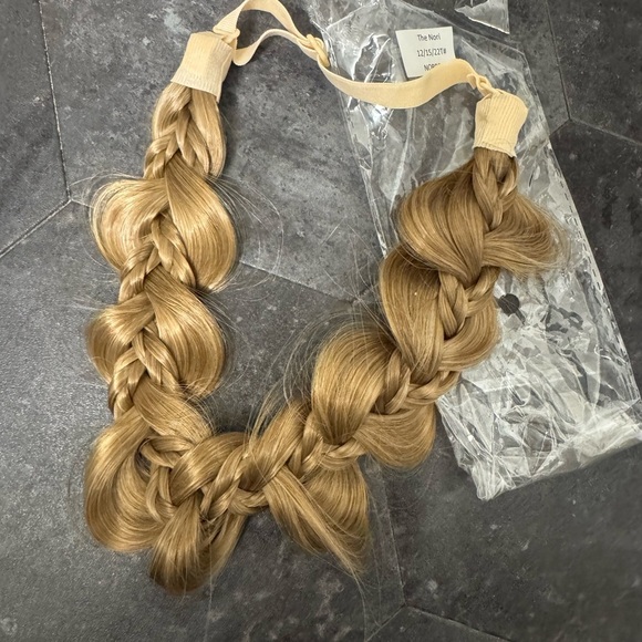 The Nori Gourd Braid Headband by Madison Braids - Picture 6 of 8